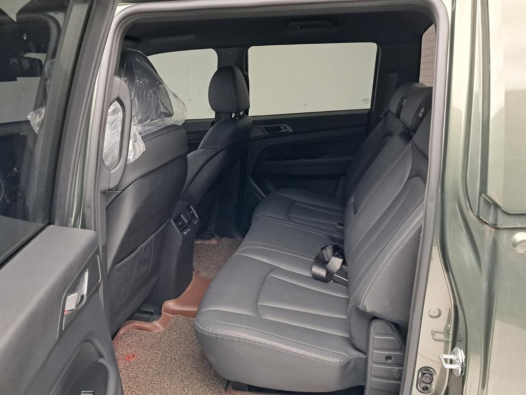 KG모빌리티(쌍용) 더 뉴렉스턴 스포츠 칸 2.2 4WD 프레스티지 - 이미지 4