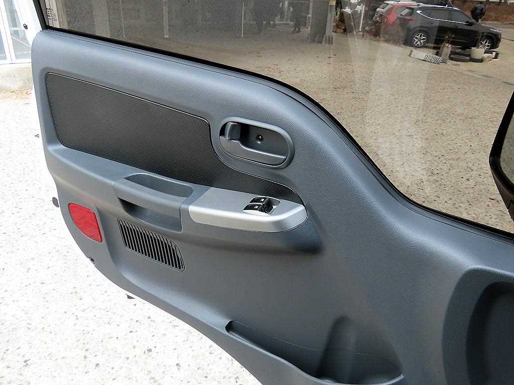 기아 더 뉴봉고Ⅲ화물 내장탑차 LPI 플러스형 - 이미지 12