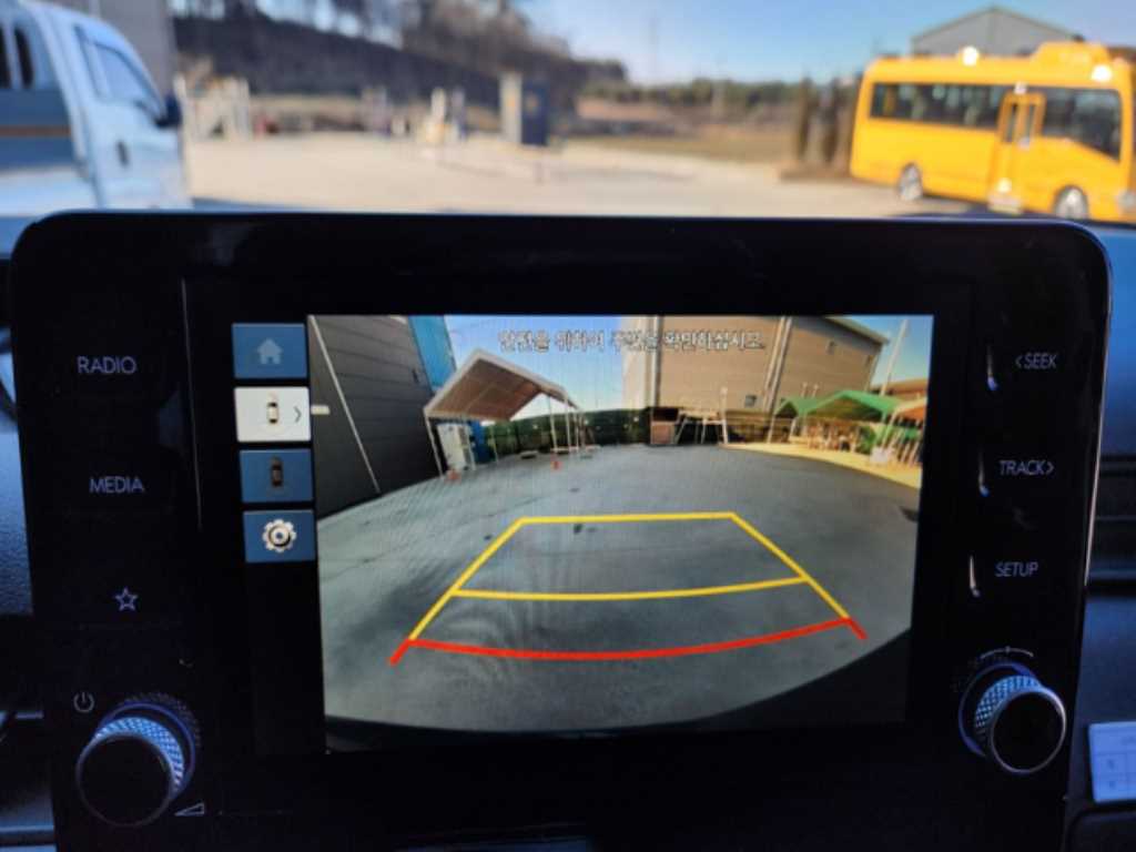 현대 스타리아 하이브리드 1.6 HEV 카고 5인승 모던 - 이미지 6