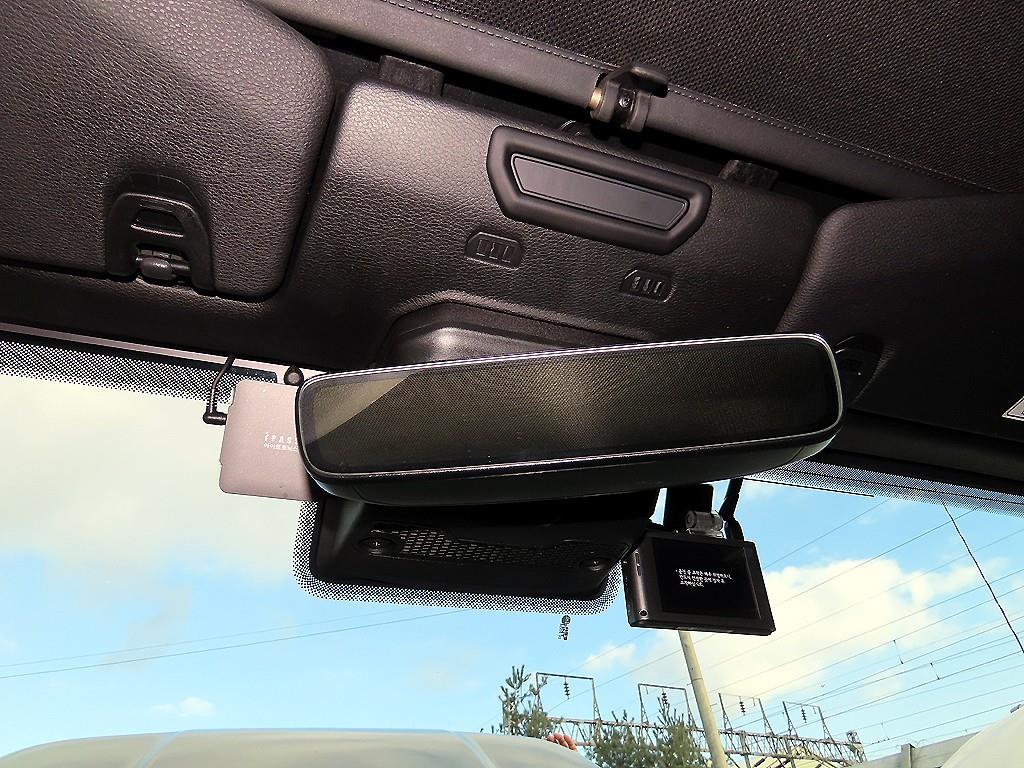 지프 글래디에이터 3.6 V6 AWD 루비콘 소프트 트리폴드 - 이미지 16