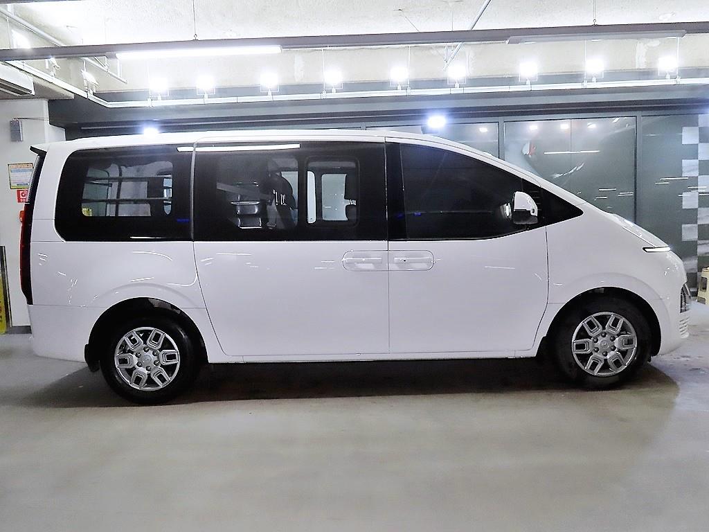 현대 스타리아 3.5 LPG 카고 5인승 모던 - 이미지 17