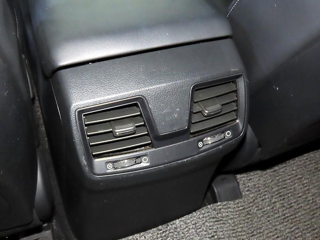 KG모빌리티(쌍용) 더 뉴렉스턴 스포츠 칸 2.2 4WD 프레스티지 - 이미지 10