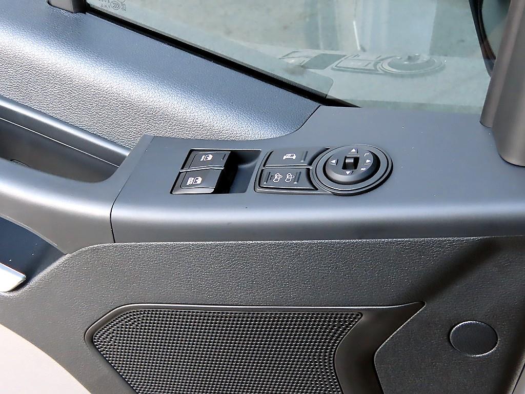 현대 쏠라티 15인승 럭셔리 - 이미지 12