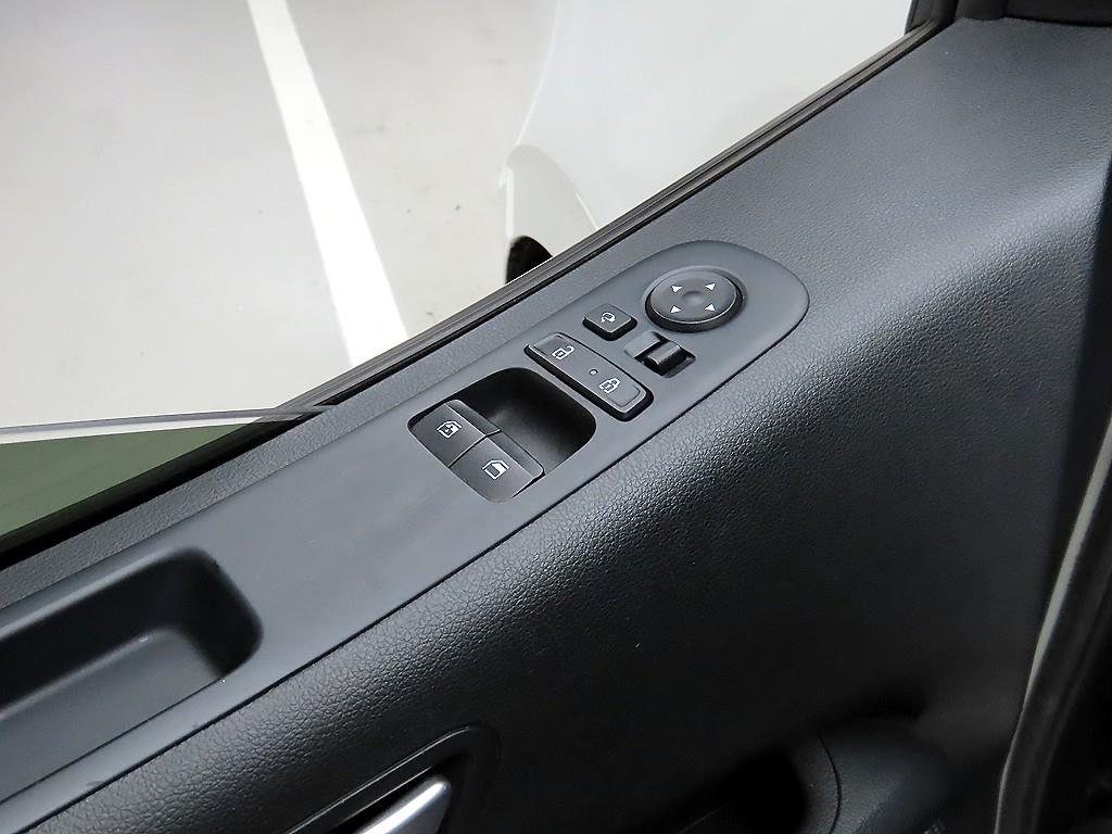 현대 스타리아 2.2 디젤 투어러 11인승 4WD 모던 - 이미지 13