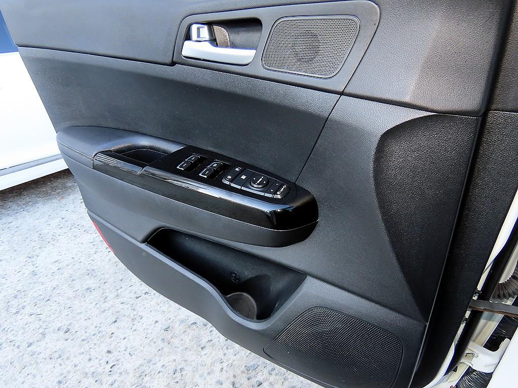 기아 신형 스포티지 R2.0 2WD 노블레스 플러스 - 이미지 3