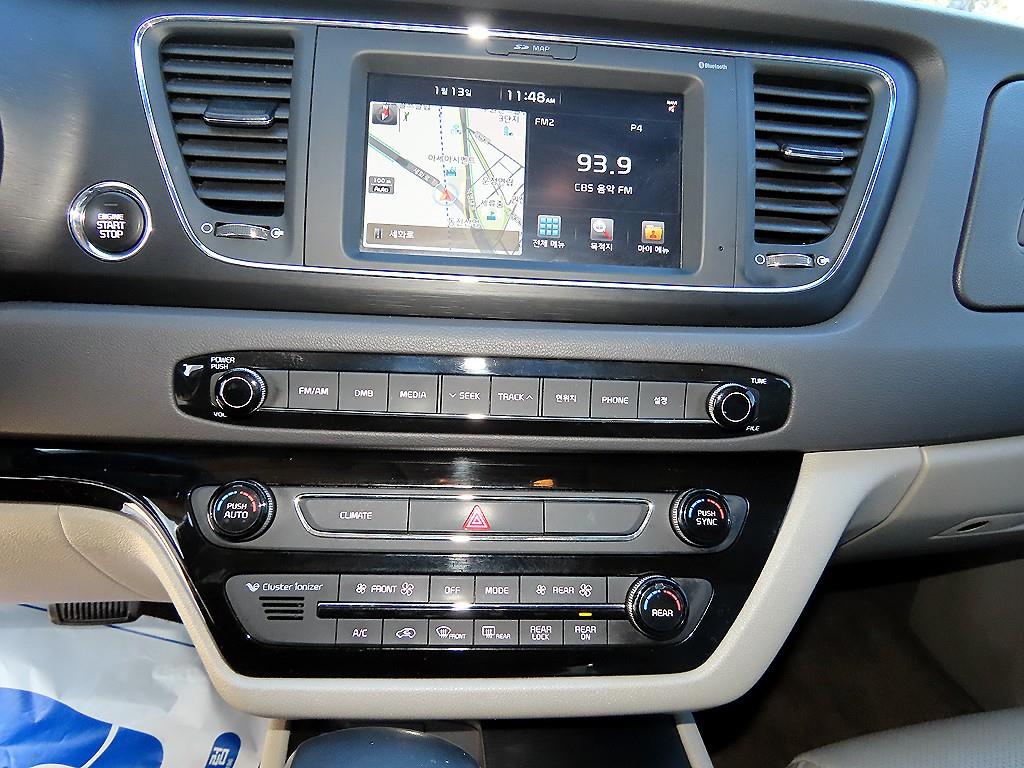 기아 올 뉴카니발 9인승 디젤 럭셔리 - 이미지 11