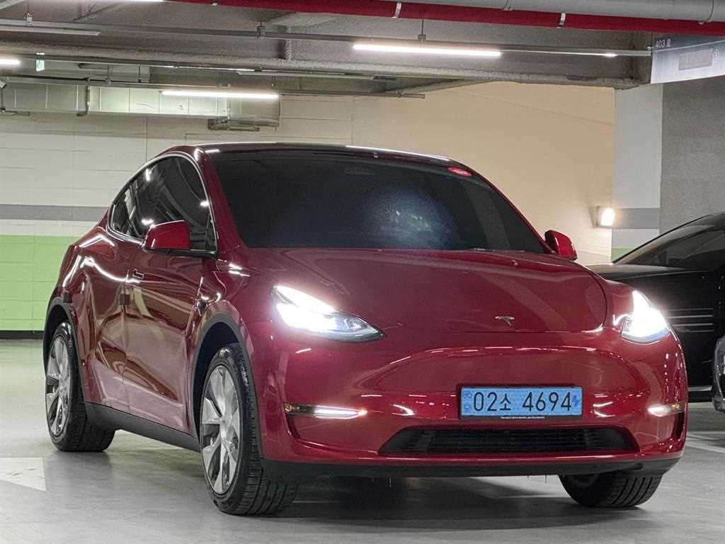 테슬라 모델 Y RWD 스탠다드 레인지 - 이미지 16