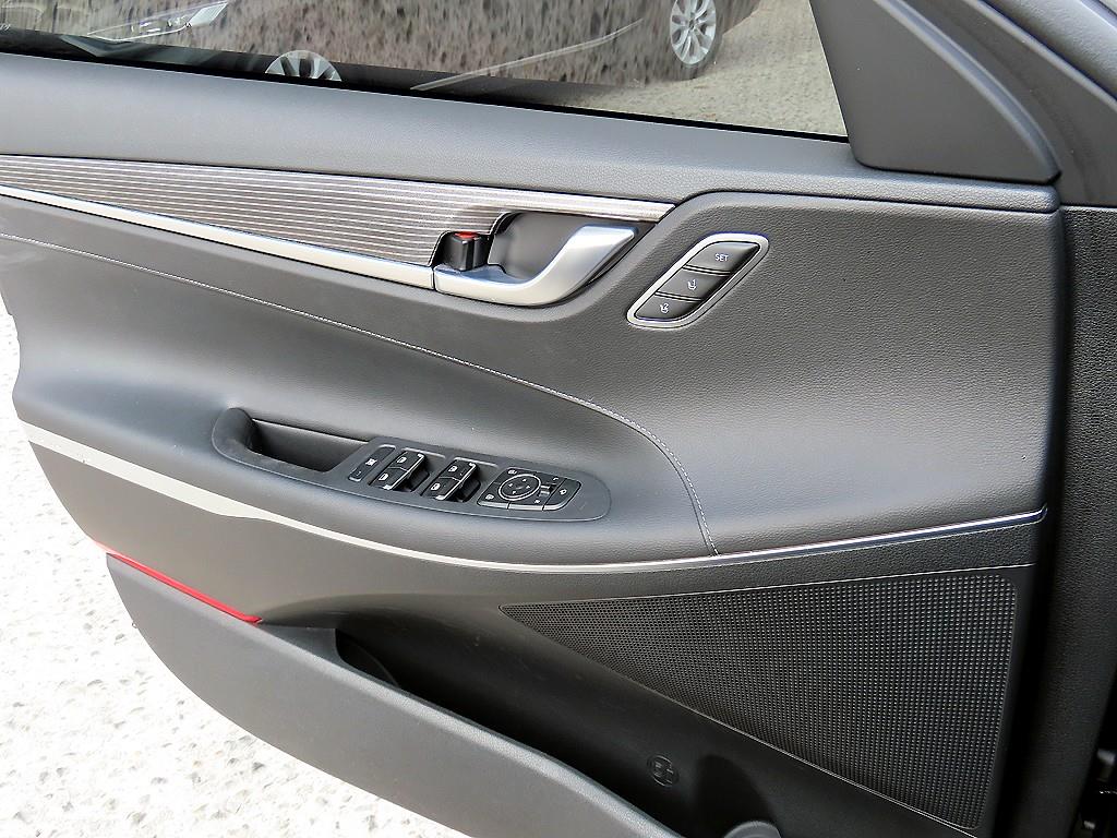 현대 그랜저IG 3.0 GDi 익스클루시브 - 이미지 18