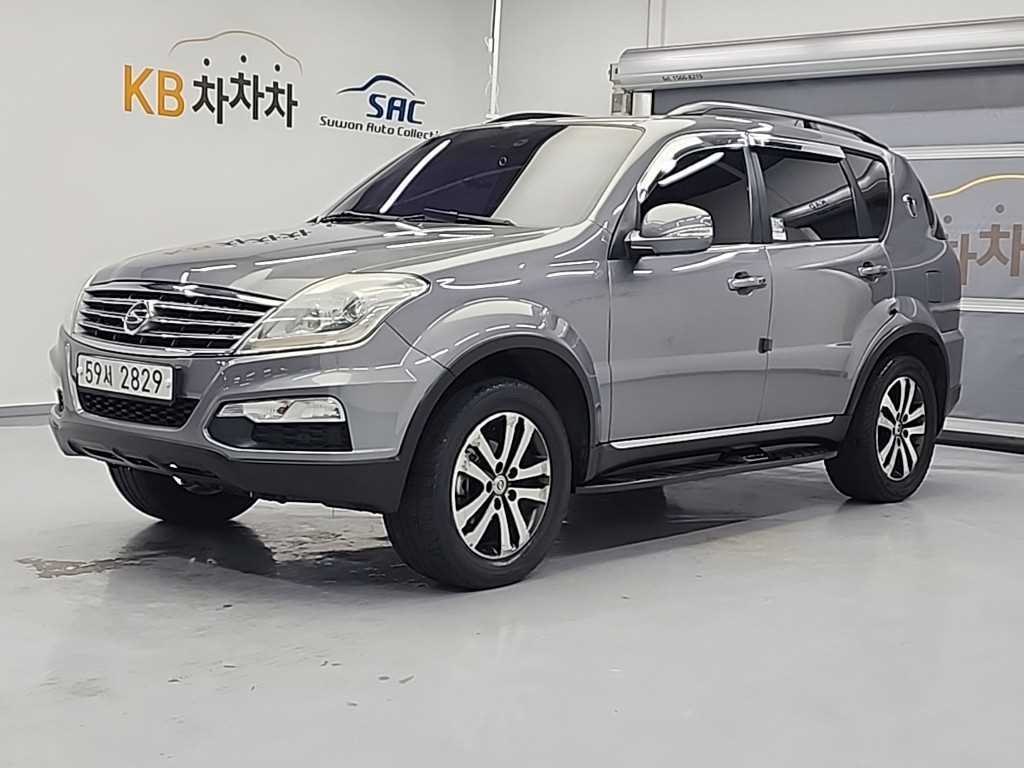 KG모빌리티(쌍용) 렉스턴W 2.0 4WD RX7 럭셔리 - 이미지 16