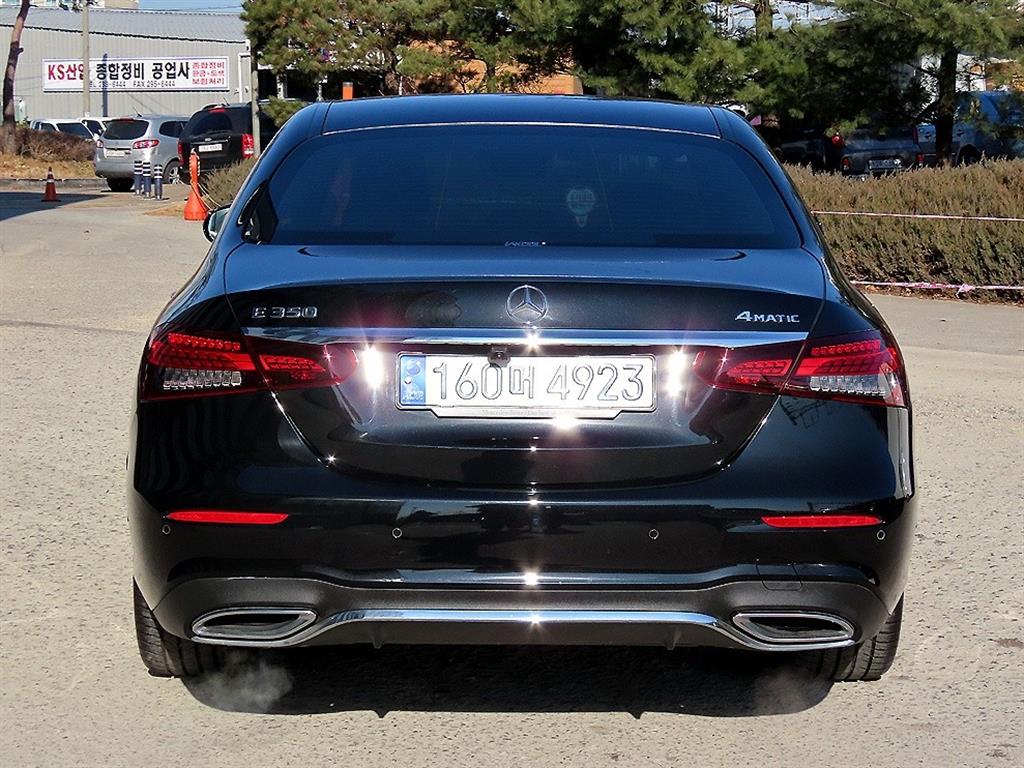 벤츠 E클래스(5세대) E350 4매틱 AMG 라인 - 이미지 14
