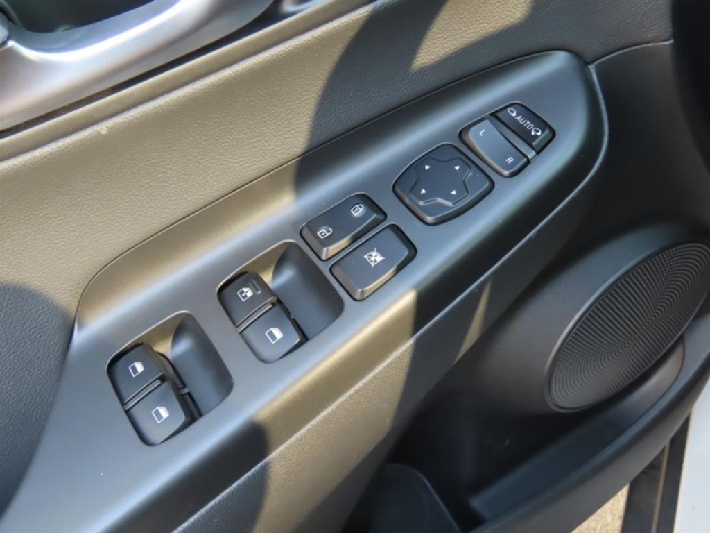 현대 더 뉴코나 1.6 2WD 모던 - 이미지 15