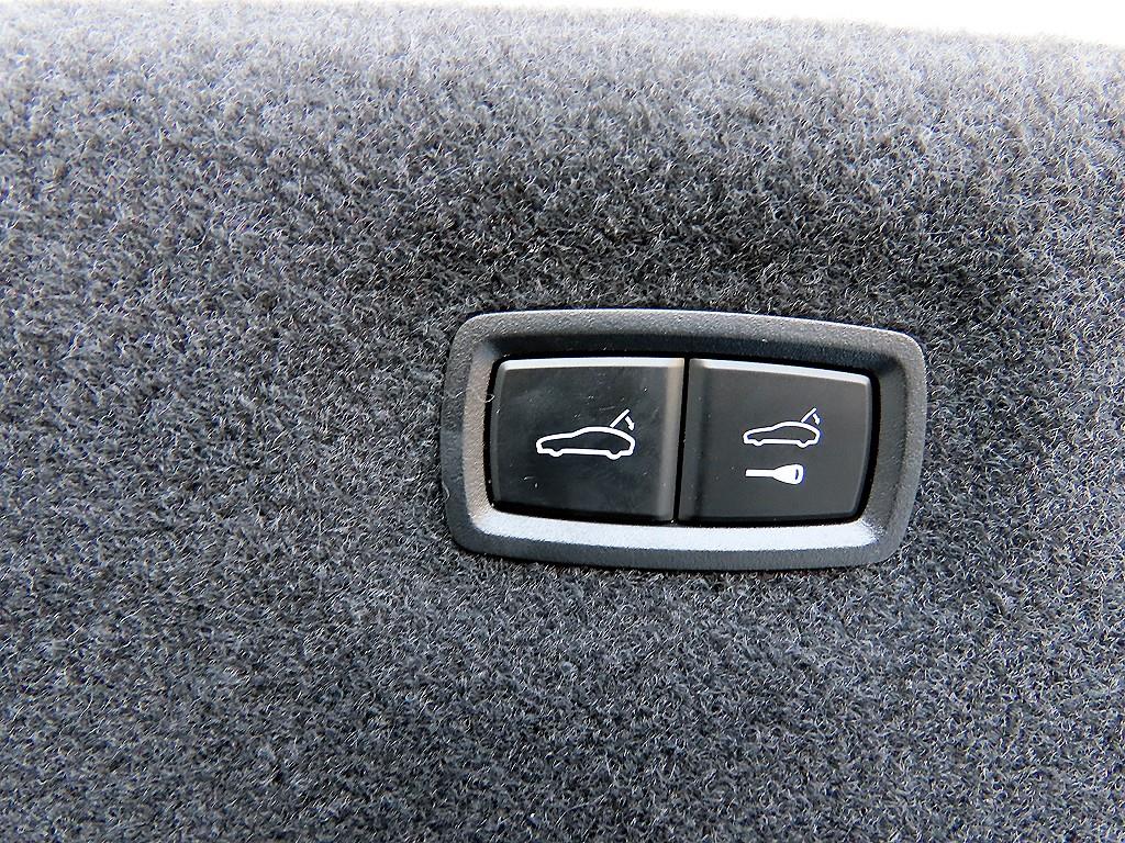 포르쉐 타이칸 EV - 이미지 14