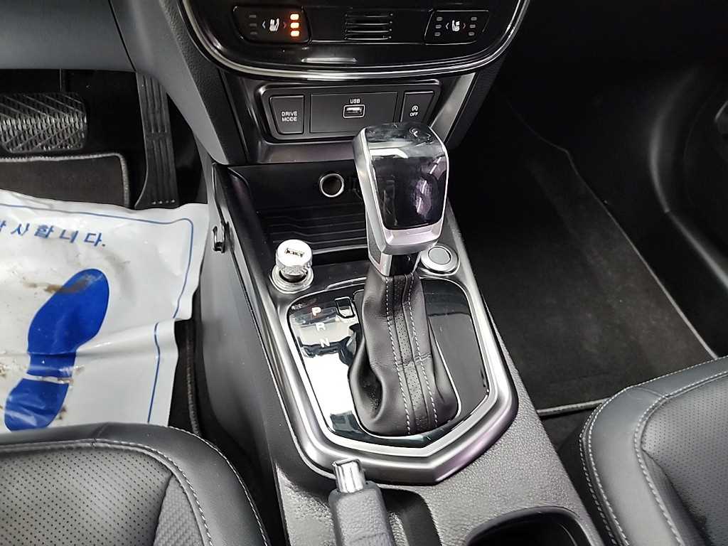 KG모빌리티(쌍용) 베리 뉴 티볼리 1.5 가솔린 2WD V3 - 이미지 20