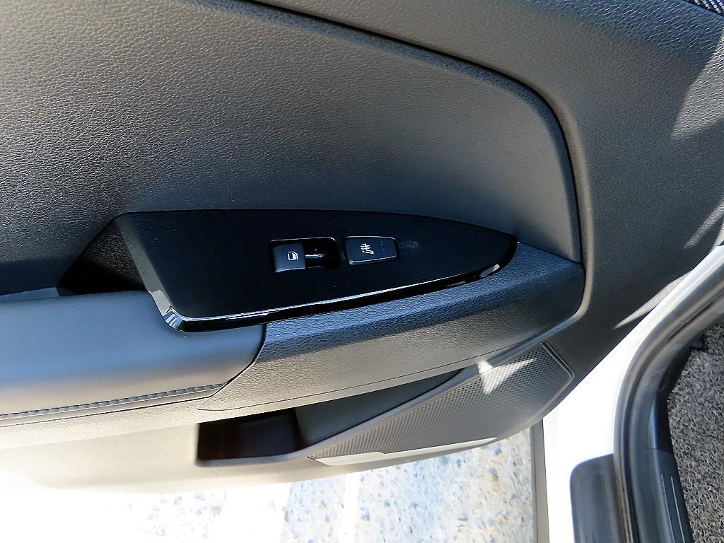 기아 디 올뉴스포티지 1.6 가솔린 2WD 노블레스 - 이미지 14