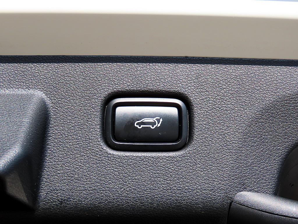 기아 디 올뉴스포티지 1.6 가솔린 2WD 노블레스 - 이미지 12