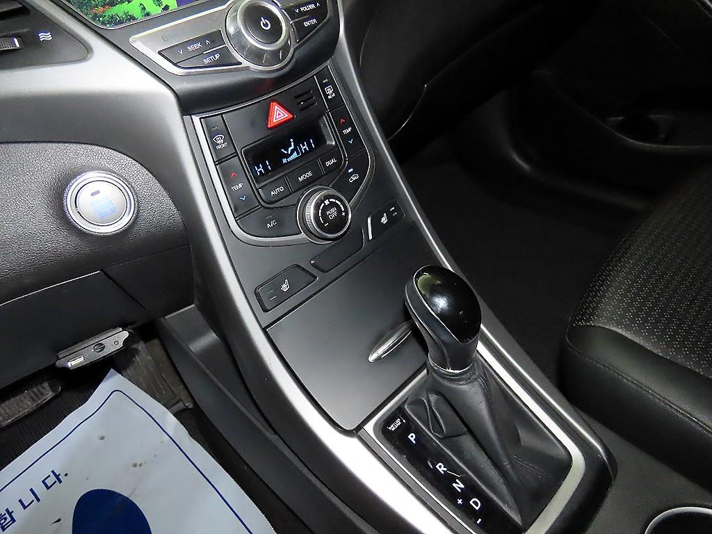 현대 더 뉴아반떼MD 1.6 GDi 모던 - 이미지 18