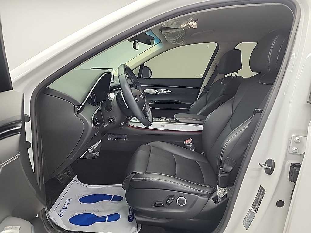 제네시스 GV70 2.5T 2WD 기본형 - 이미지 2