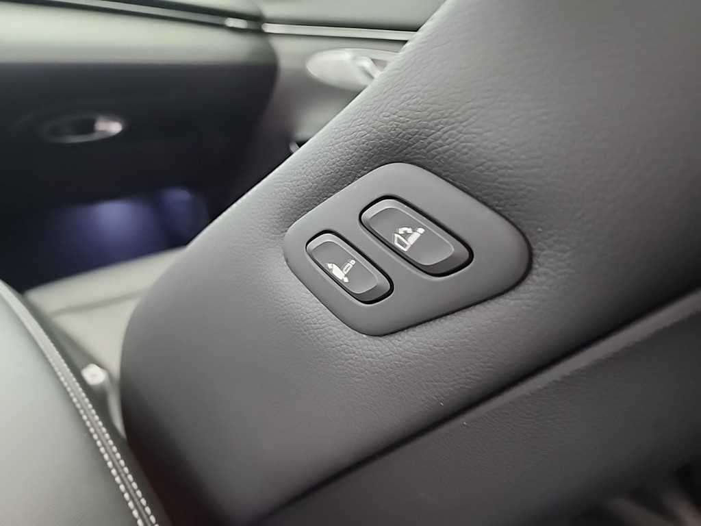 제네시스 GV70 2.5T 2WD 기본형 - 이미지 6