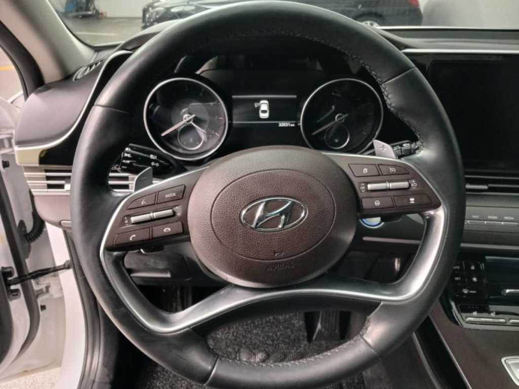 현대 더 뉴그랜저IG 가솔린 2.5 프리미엄 초이스 - 이미지 17