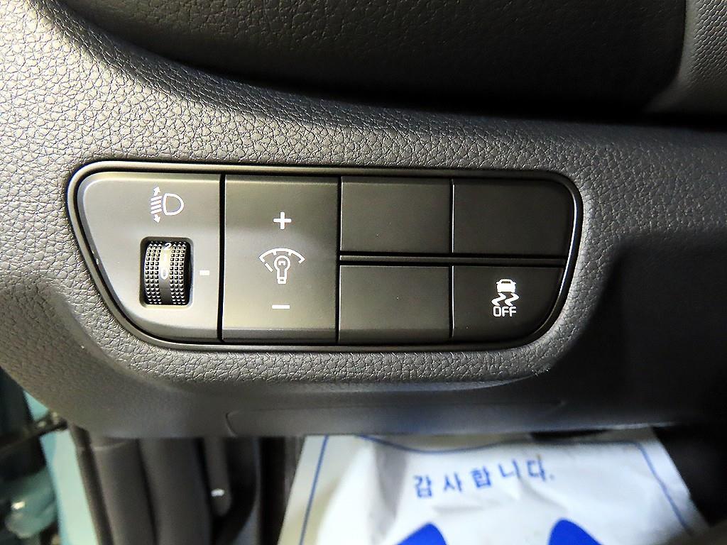 기아 더 뉴셀토스 1.6 가솔린 터보 2WD 트렌디 - 이미지 2