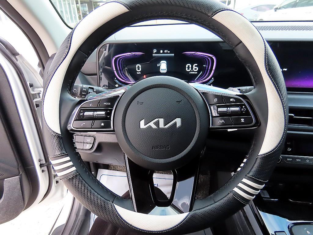 기아 더 뉴셀토스 1.6 가솔린 터보 2WD 시그니처 - 이미지 20