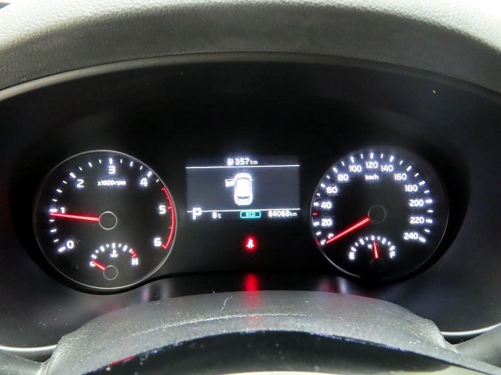 기아 스포티지 더 볼드 1.6 디젤 2WD 트렌디 - 이미지 4