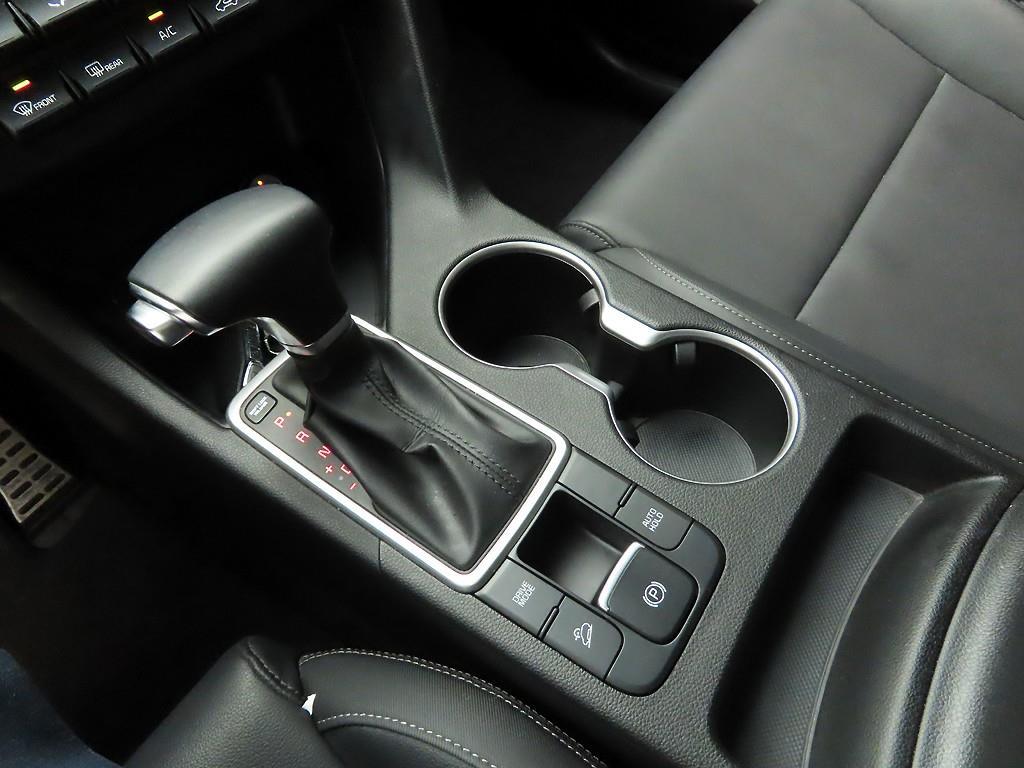 기아 스포티지 더 볼드 1.6 디젤 2WD 트렌디 - 이미지 18