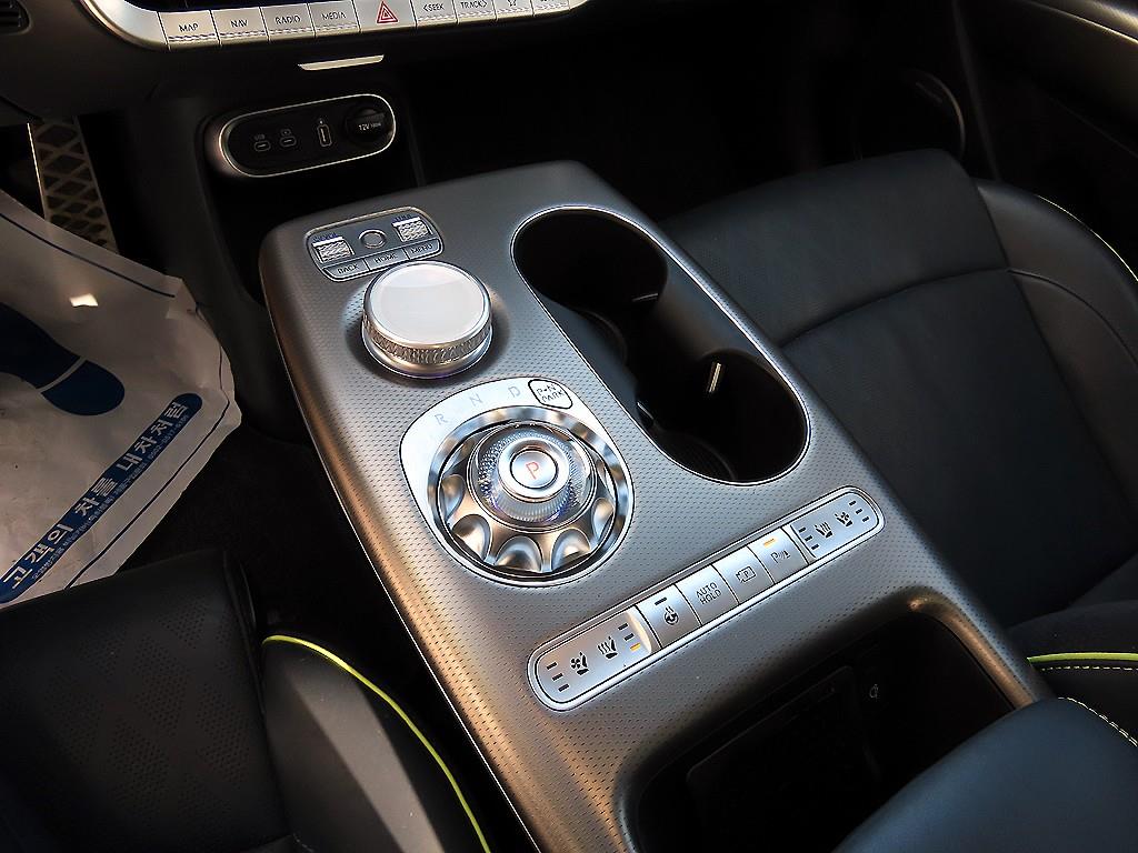 제네시스 GV60 EV AWD 퍼포먼스 - 이미지 9