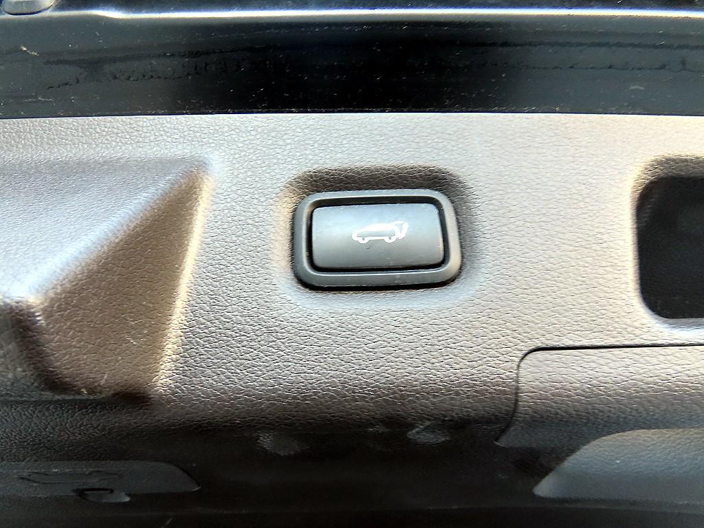 현대 싼타페(TM) R2.0 2WD 프레스티지 - 이미지 16