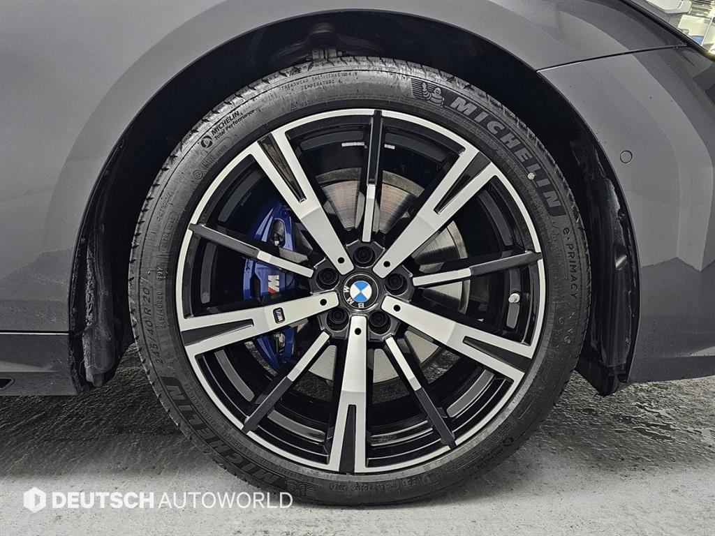 BMW 5시리즈(8세대) 530i xDrive M 스포츠 - 이미지 16