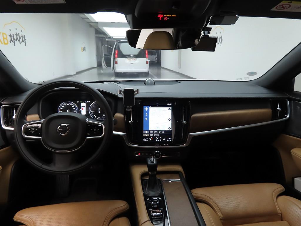 볼보 더 뉴 S90 D5 AWD 인스크립션 - 이미지 10