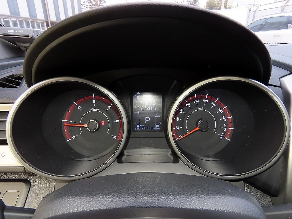 KG모빌리티(쌍용) 티볼리 디젤 2WD TX - 이미지 4