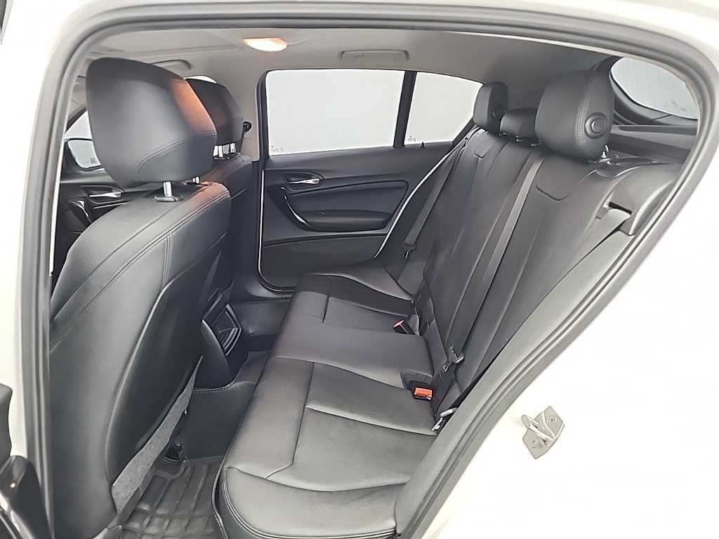 BMW 1시리즈(2세대) 5도어 118d 스포츠 라인 - 이미지 11