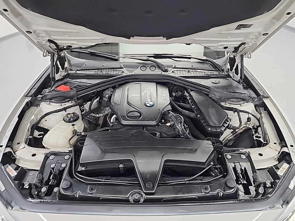 BMW 1시리즈(2세대) 5도어 118d 스포츠 라인 - 이미지 9