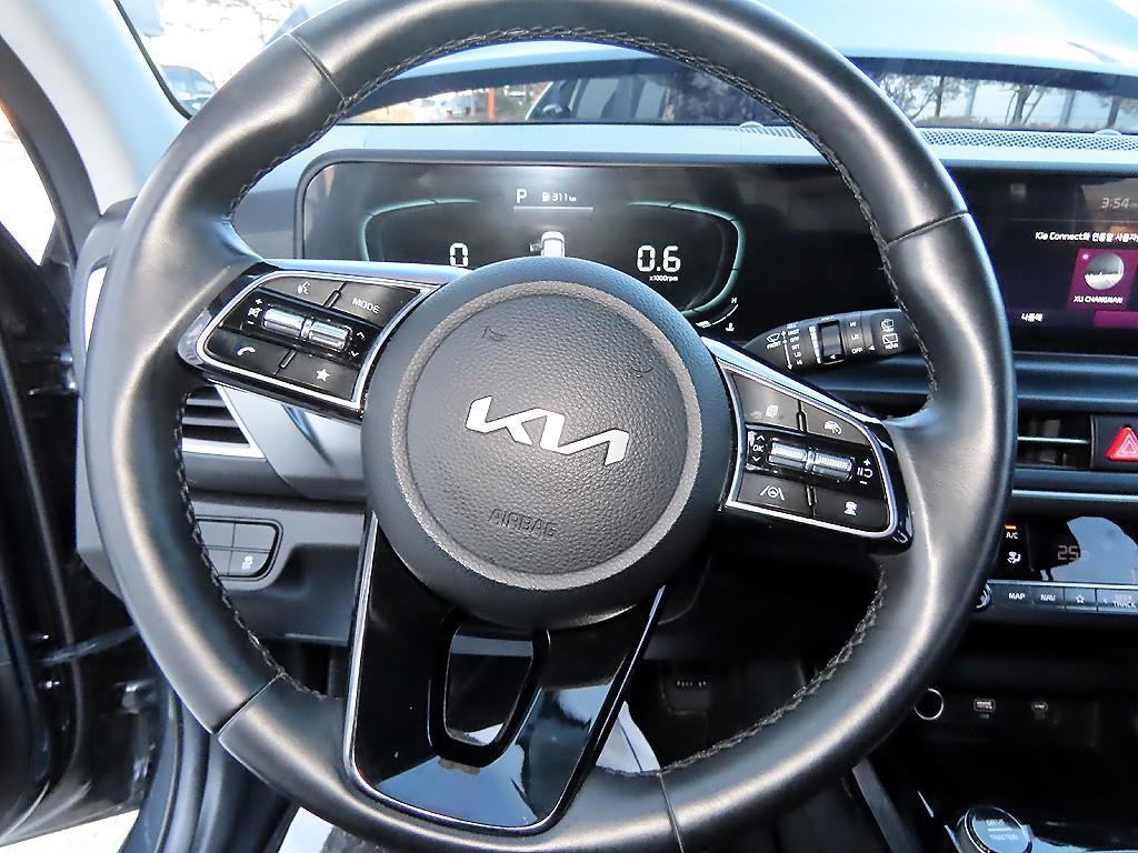 기아 더 뉴셀토스 1.6 가솔린 터보 2WD 프레스티지 - 이미지 3