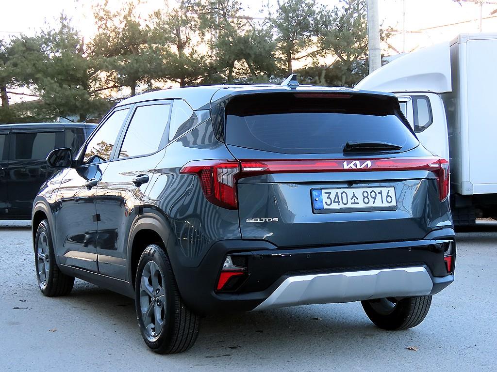 기아 더 뉴셀토스 1.6 가솔린 터보 2WD 프레스티지 - 이미지 4