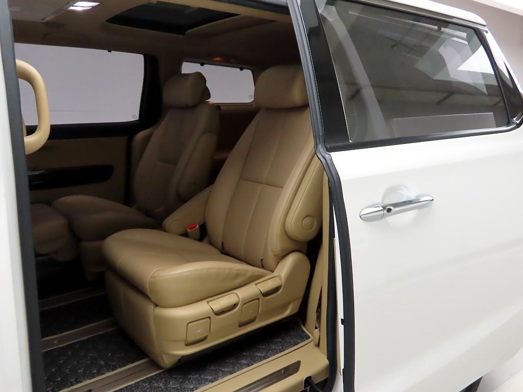 기아 올 뉴카니발 7인승 리무진 가솔린 프레지던트 - 이미지 2