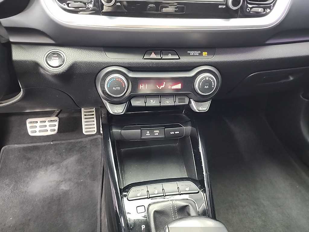 기아 스토닉 U2 1.6 디젤 프레스티지 - 이미지 5