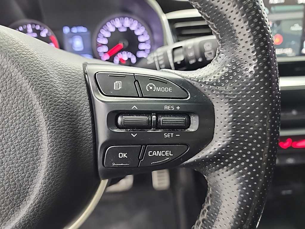 기아 스토닉 U2 1.6 디젤 프레스티지 - 이미지 7