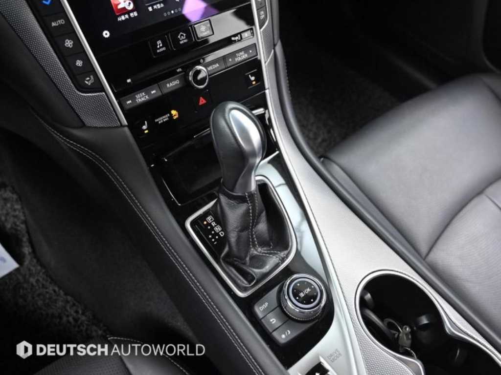 인피니티 Q50 2.2D - 이미지 12