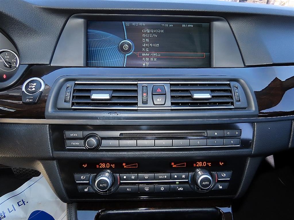 BMW 5시리즈(6세대) 528i - 이미지 4