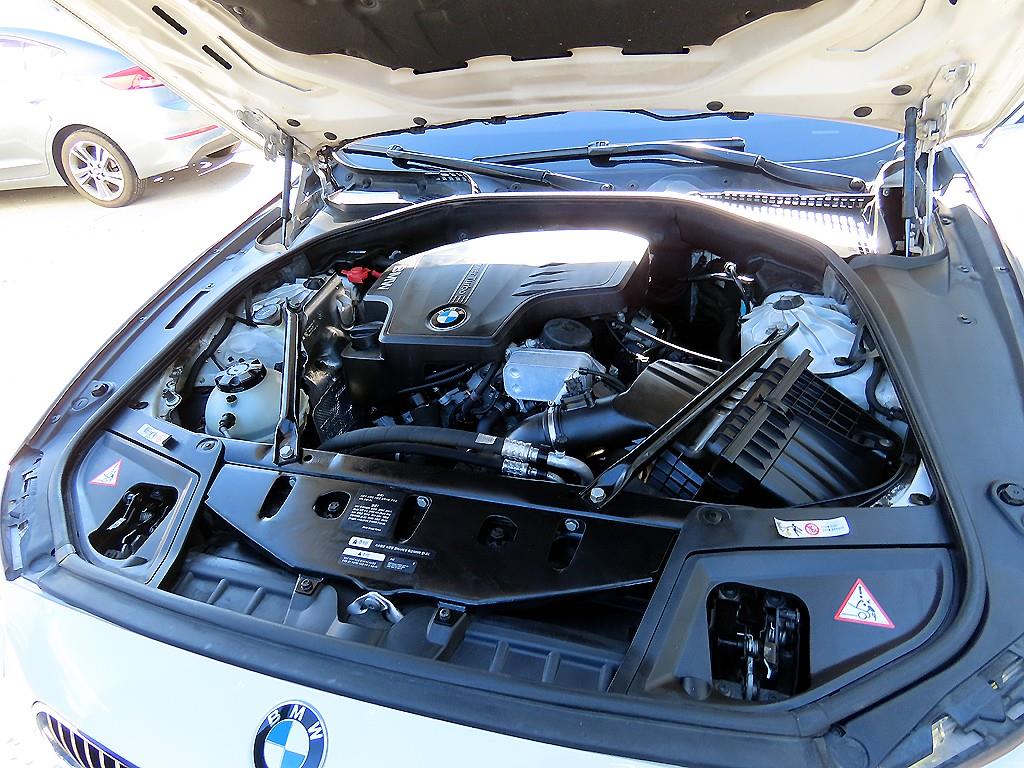 BMW 5시리즈(6세대) 528i - 이미지 10