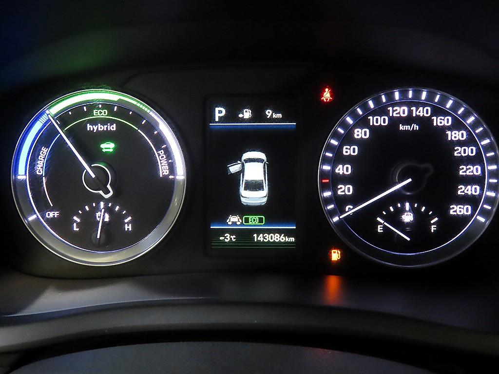 현대 LF쏘나타 뉴라이즈 하이브리드 2.0 HEV 모던 - 이미지 10