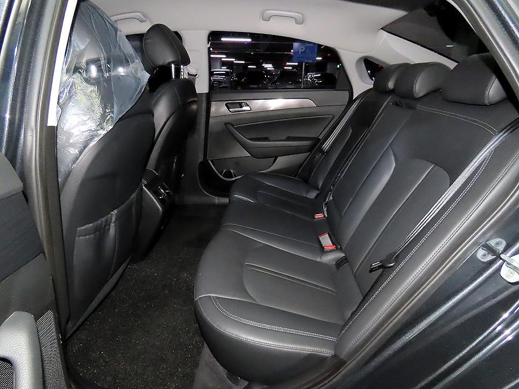 현대 LF쏘나타 뉴라이즈 하이브리드 2.0 HEV 모던 - 이미지 13