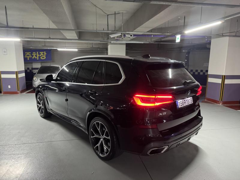 BMW X5(4세대) 40i xDrive M 스포츠팩 - 이미지 15