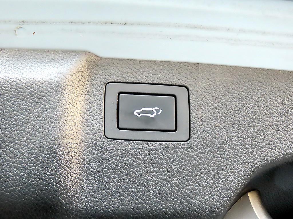 현대 맥스크루즈 디젤 R2.2 2WD 익스클루시브 스페셜 - 이미지 18