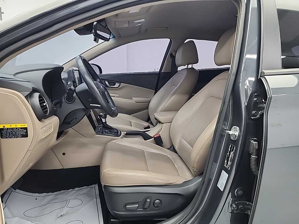 현대 코나 1.6 가솔린 2WD 프리미엄 - 이미지 13