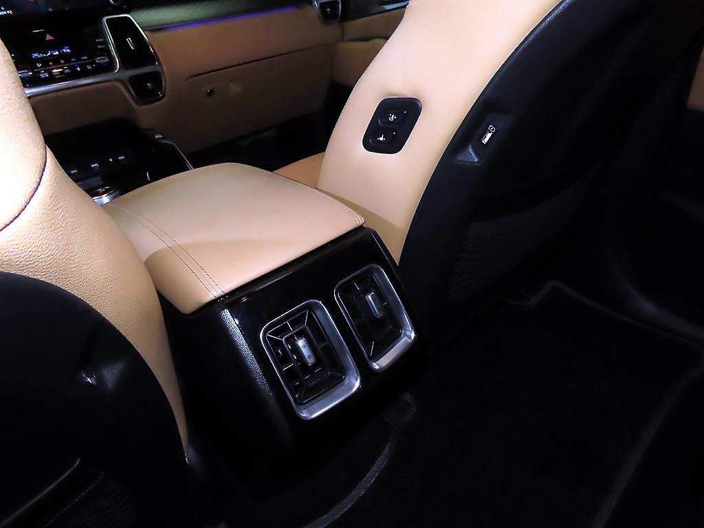 기아 신형쏘렌토 하이브리드(MQ4) 1.6 HEV 4WD 그래비티 - 이미지 10