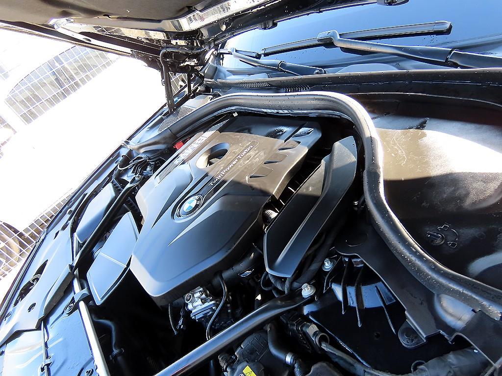 BMW 5시리즈(7세대) 530i M스포츠팩 플러스 - 이미지 10