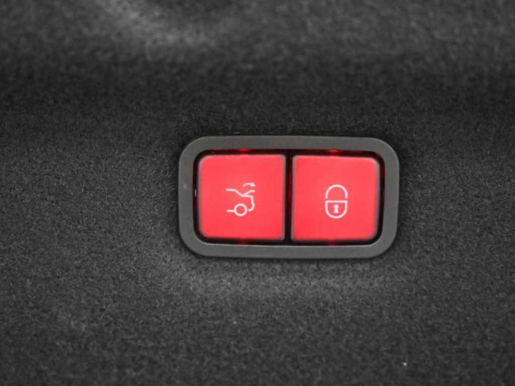 벤츠 SL클래스(7세대) SL63 AMG 4매틱+ - 이미지 3